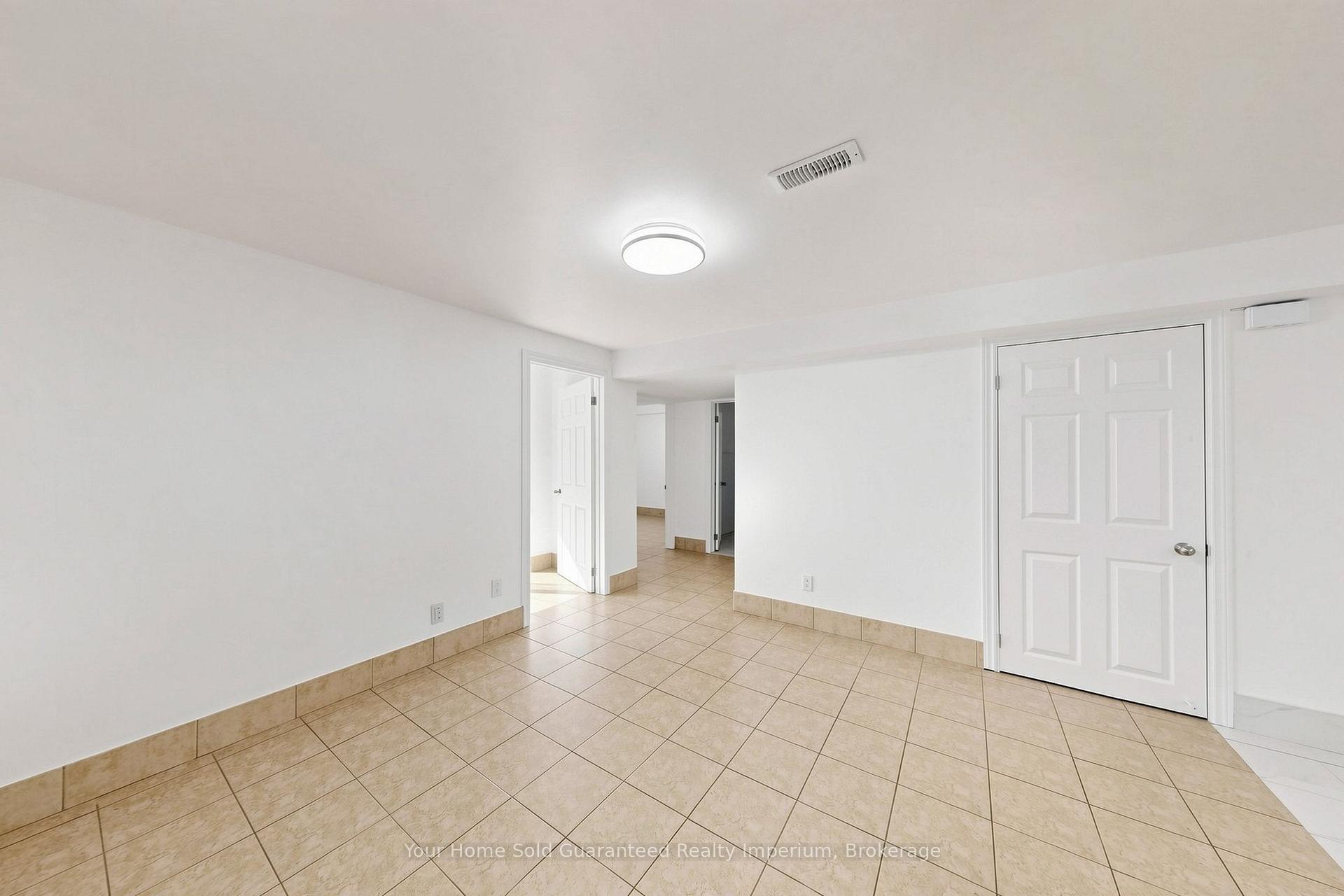 Photo 12 of 129 Melrose Street, Etobicoke, Mimico — HOMEH