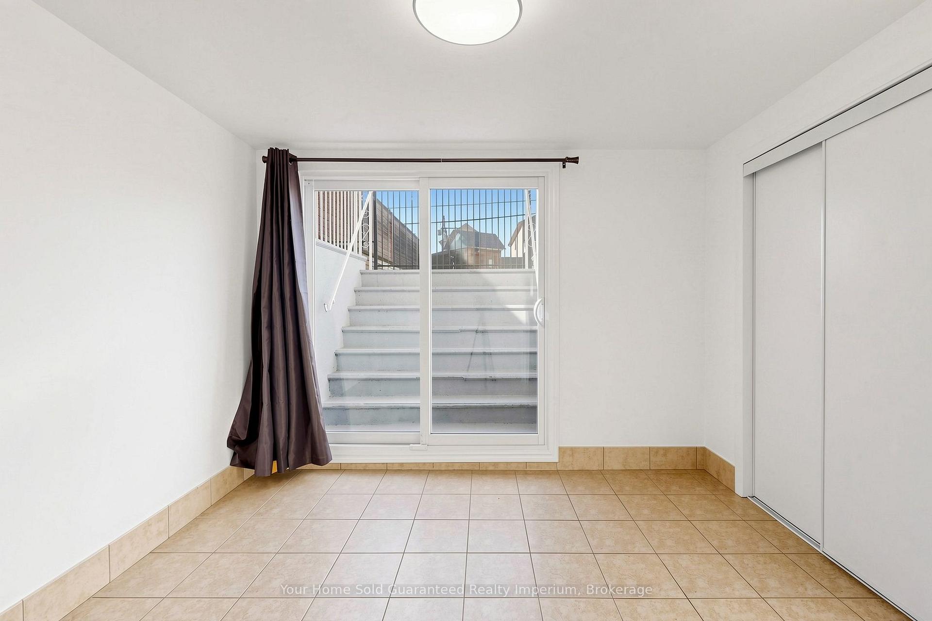 Photo 20 of 129 Melrose Street, Etobicoke, Mimico — HOMEH