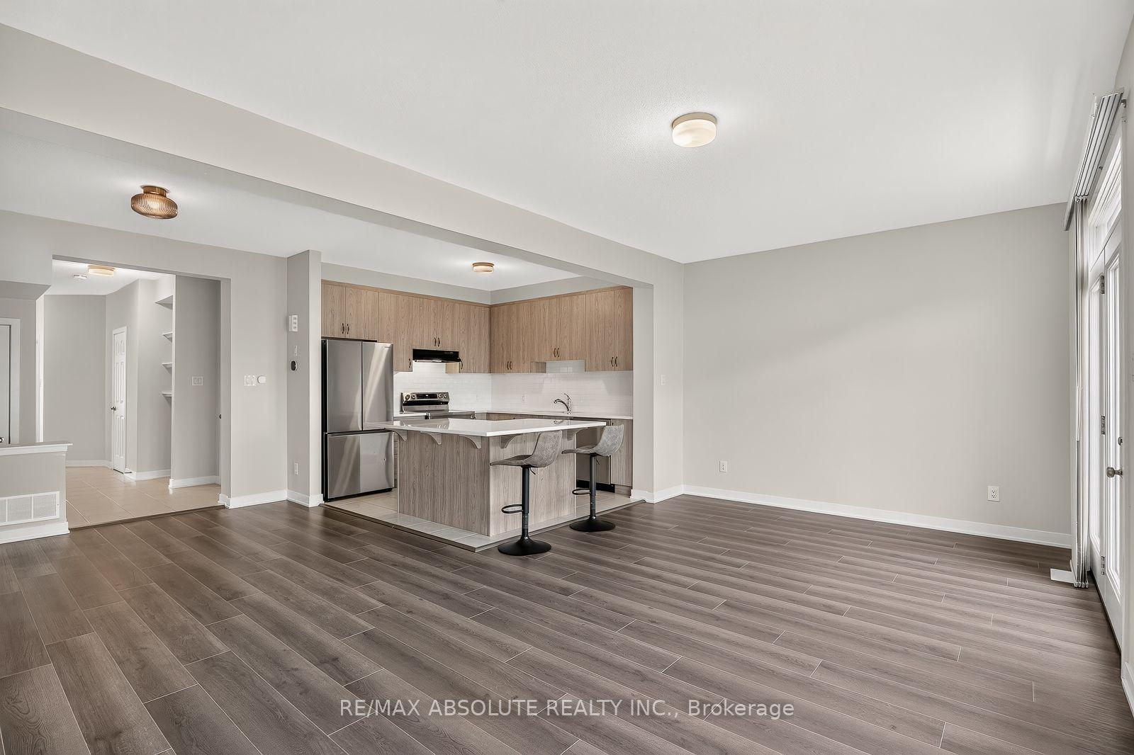 Photo 12 of 235 Billrian Crescent, Ottawa, Stittsville (North) — HOMEH