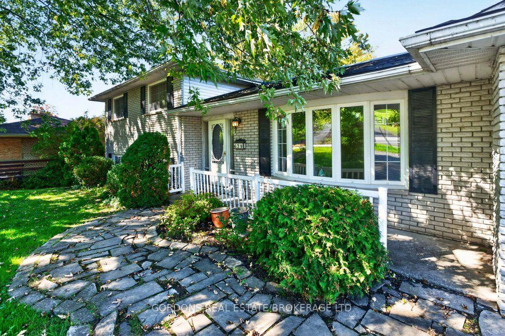 Photo 2 of 679 Palace Road, Greater Napanee, Greater Napanee — HOMEH