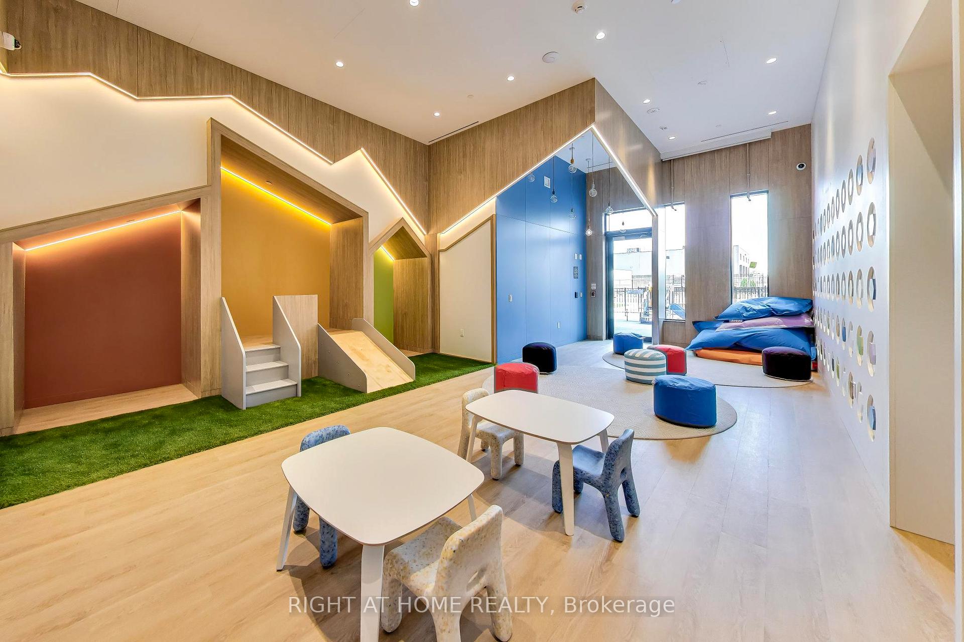 Photo 36 of Unit 2212, 2851 Highway 7, Vaughan, Vaughan Corporate Centre — HOMEH