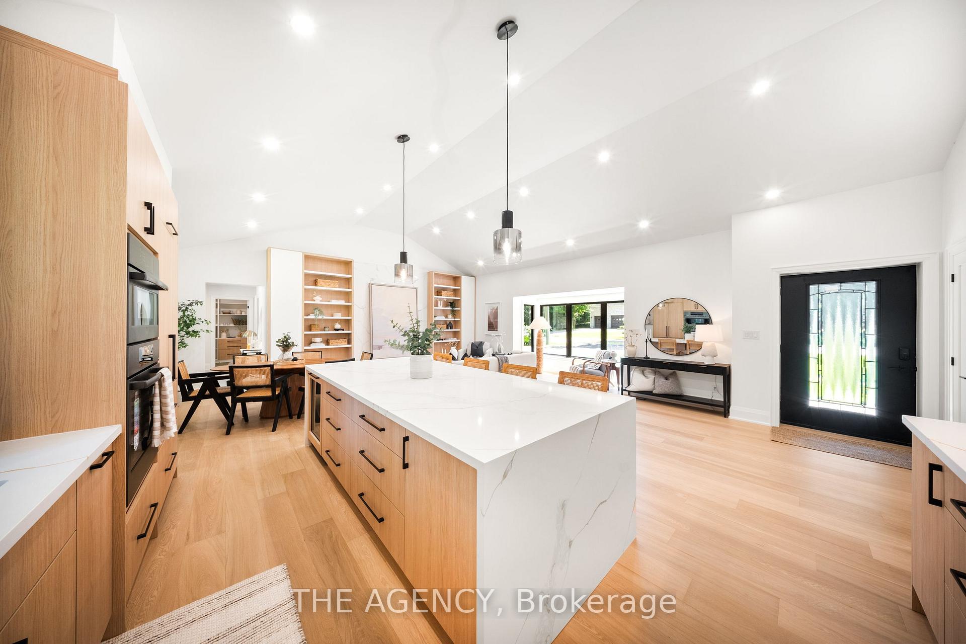 Photo 7 of 201 Trelawn Avenue, Oakville, Morrison — HOMEH
