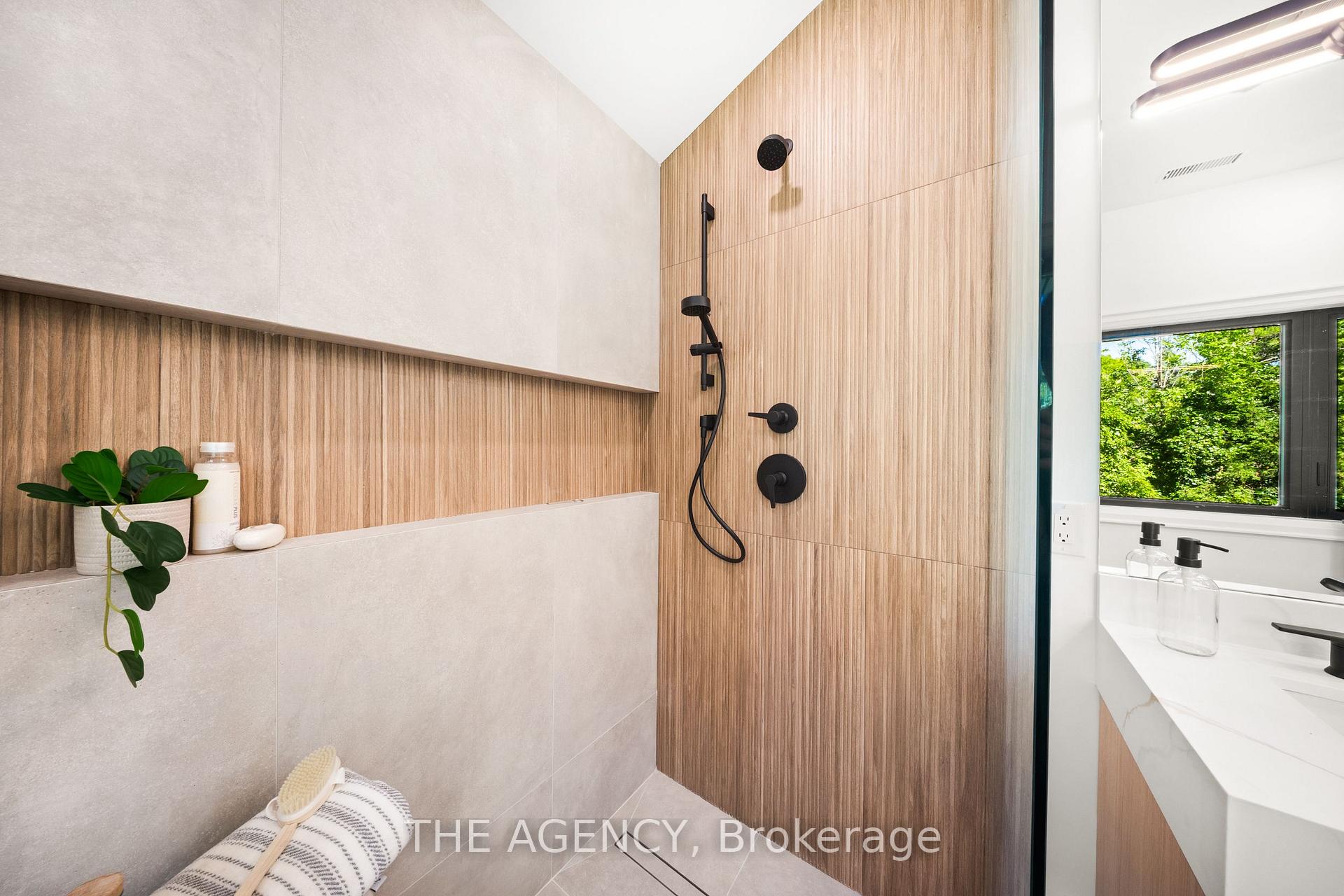 Photo 15 of 201 Trelawn Avenue, Oakville, Morrison — HOMEH