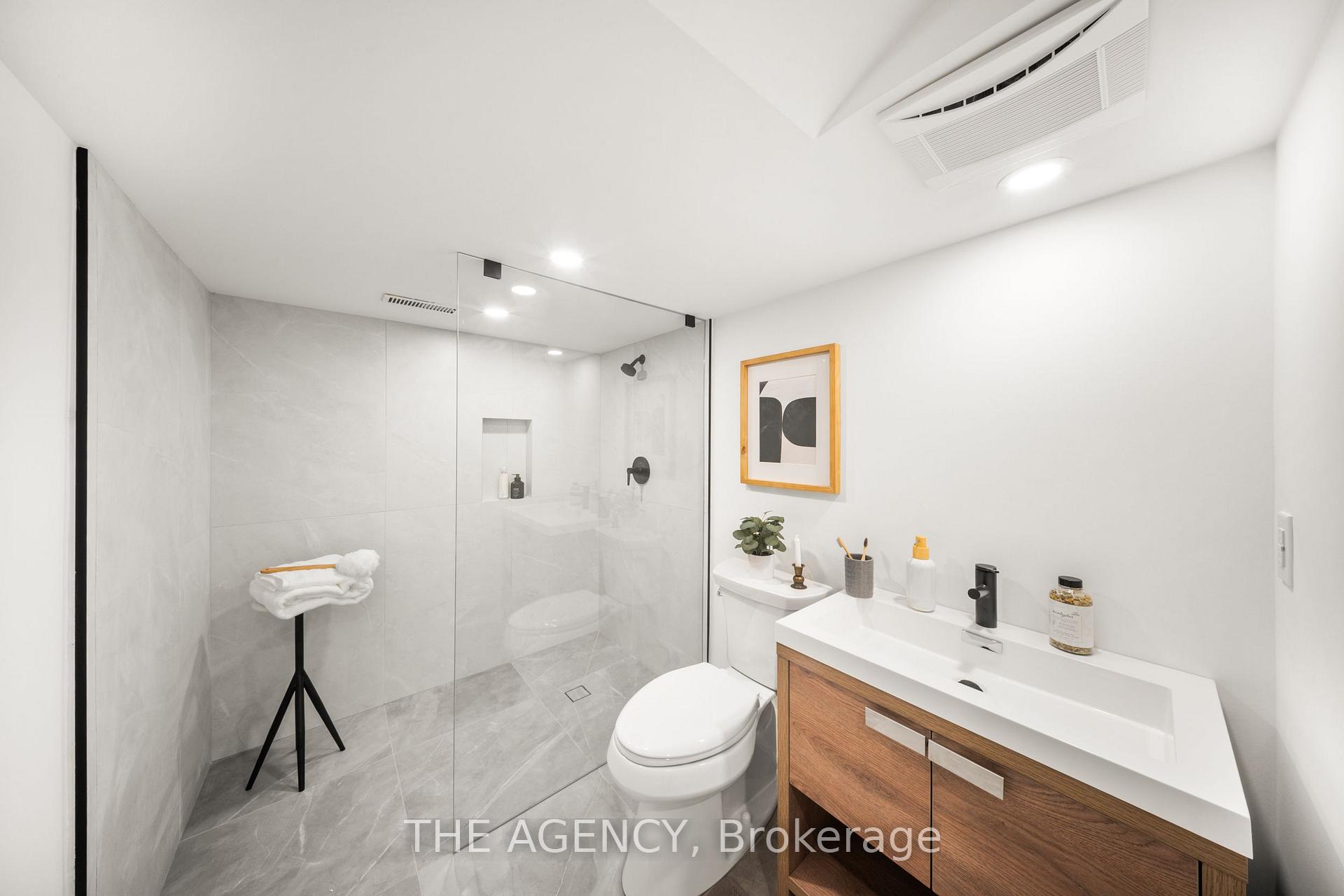 Photo 20 of 201 Trelawn Avenue, Oakville, Morrison — HOMEH