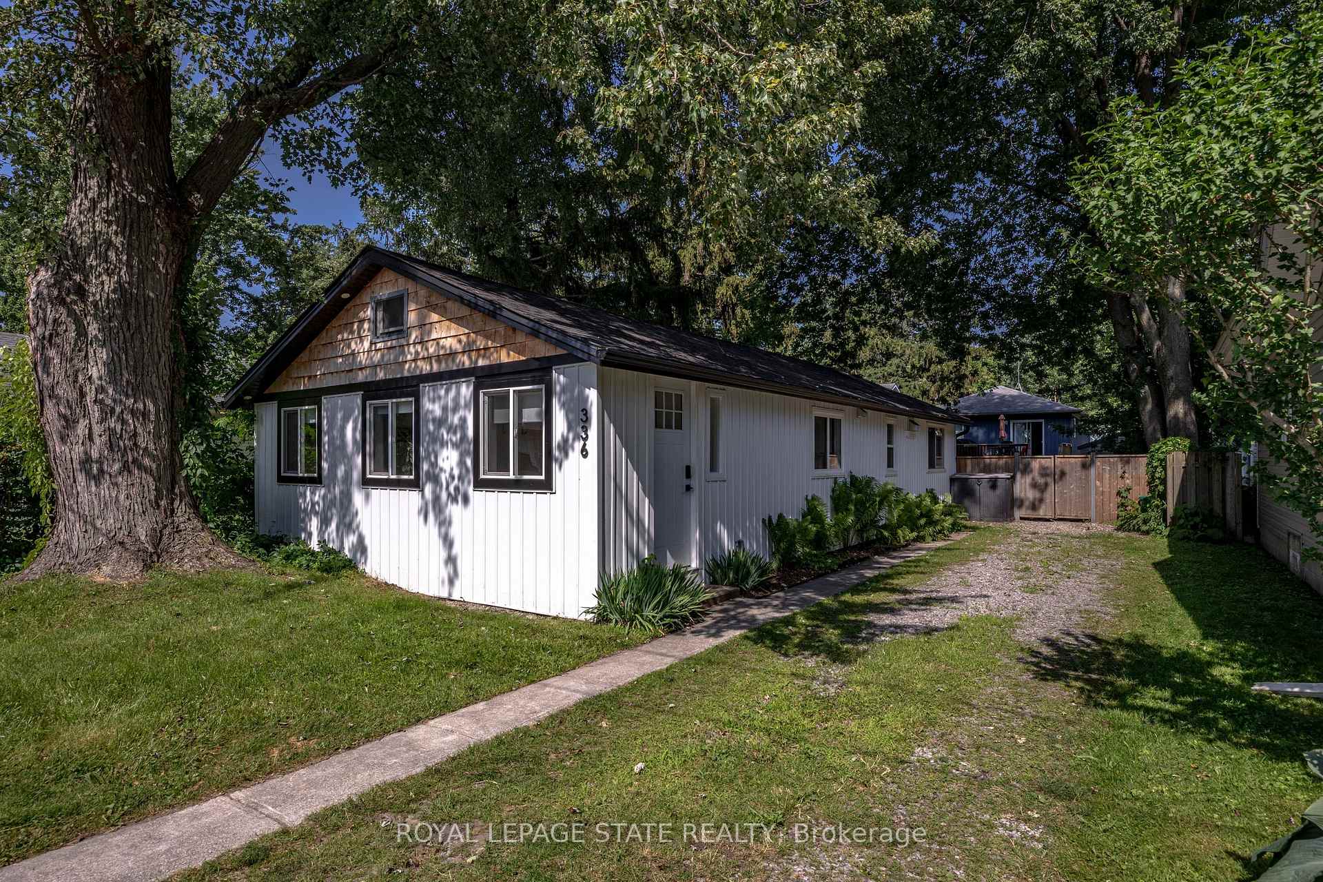 Photo of 336 Eastwood Avenue