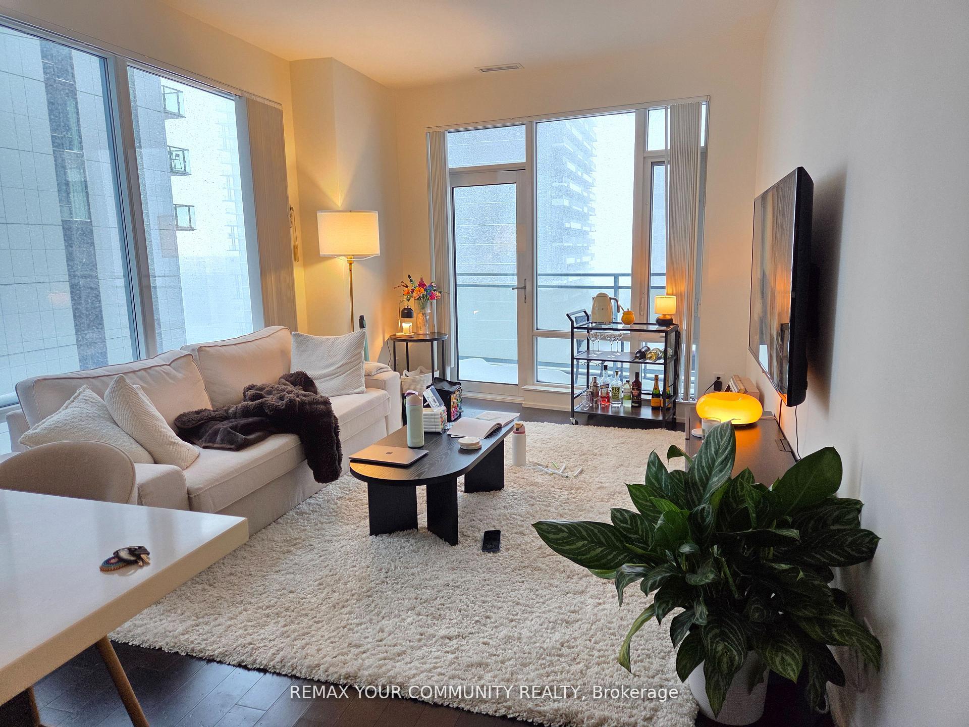 Photo 4 of Unit 2302, 21 Widmer Street, Toronto, Waterfront Communities — HOMEH