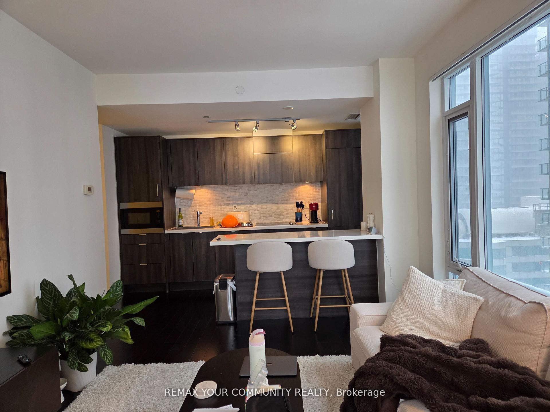 Photo 5 of Unit 2302, 21 Widmer Street, Toronto, Waterfront Communities — HOMEH