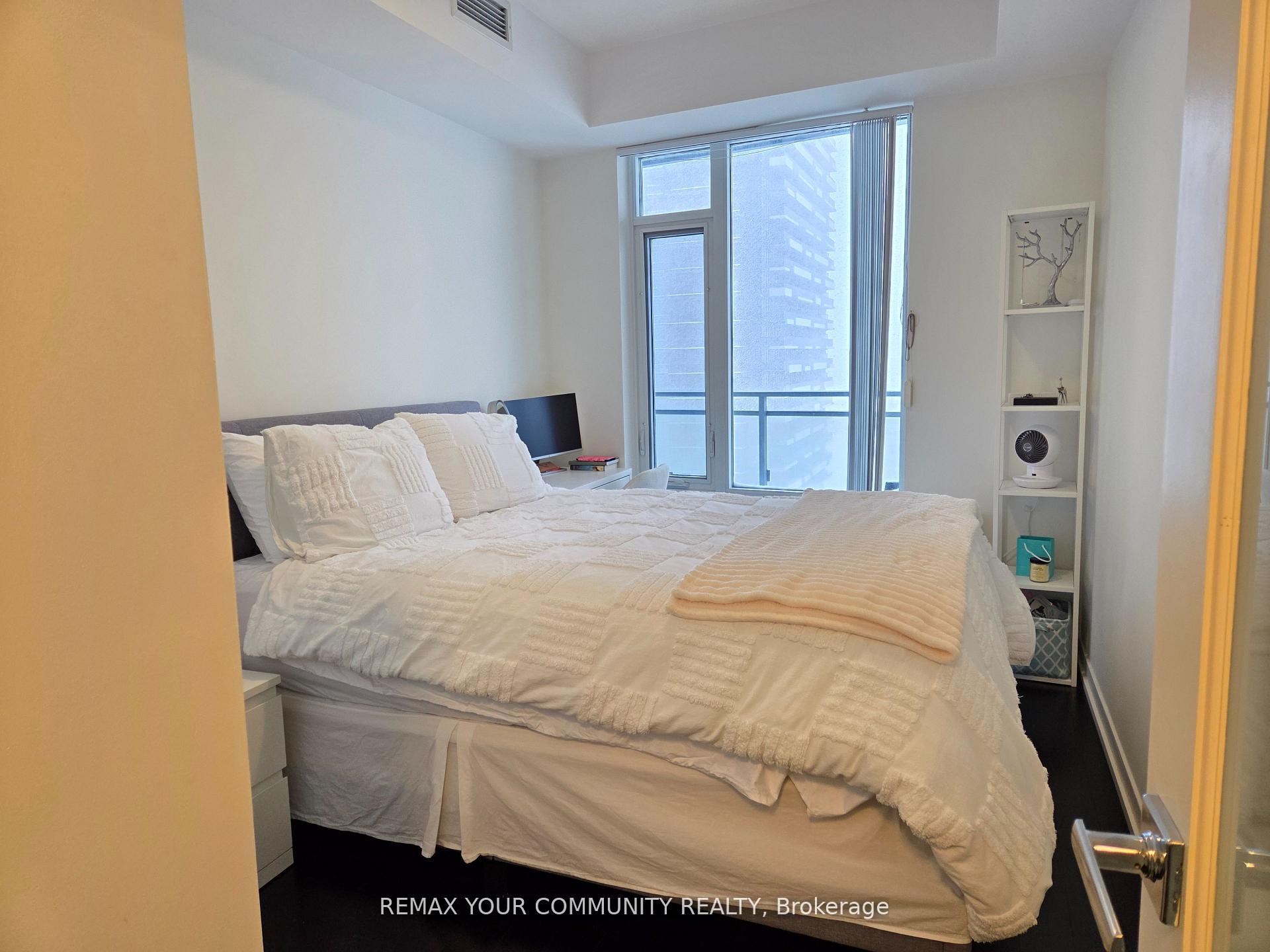 Photo 9 of Unit 2302, 21 Widmer Street, Toronto, Waterfront Communities — HOMEH