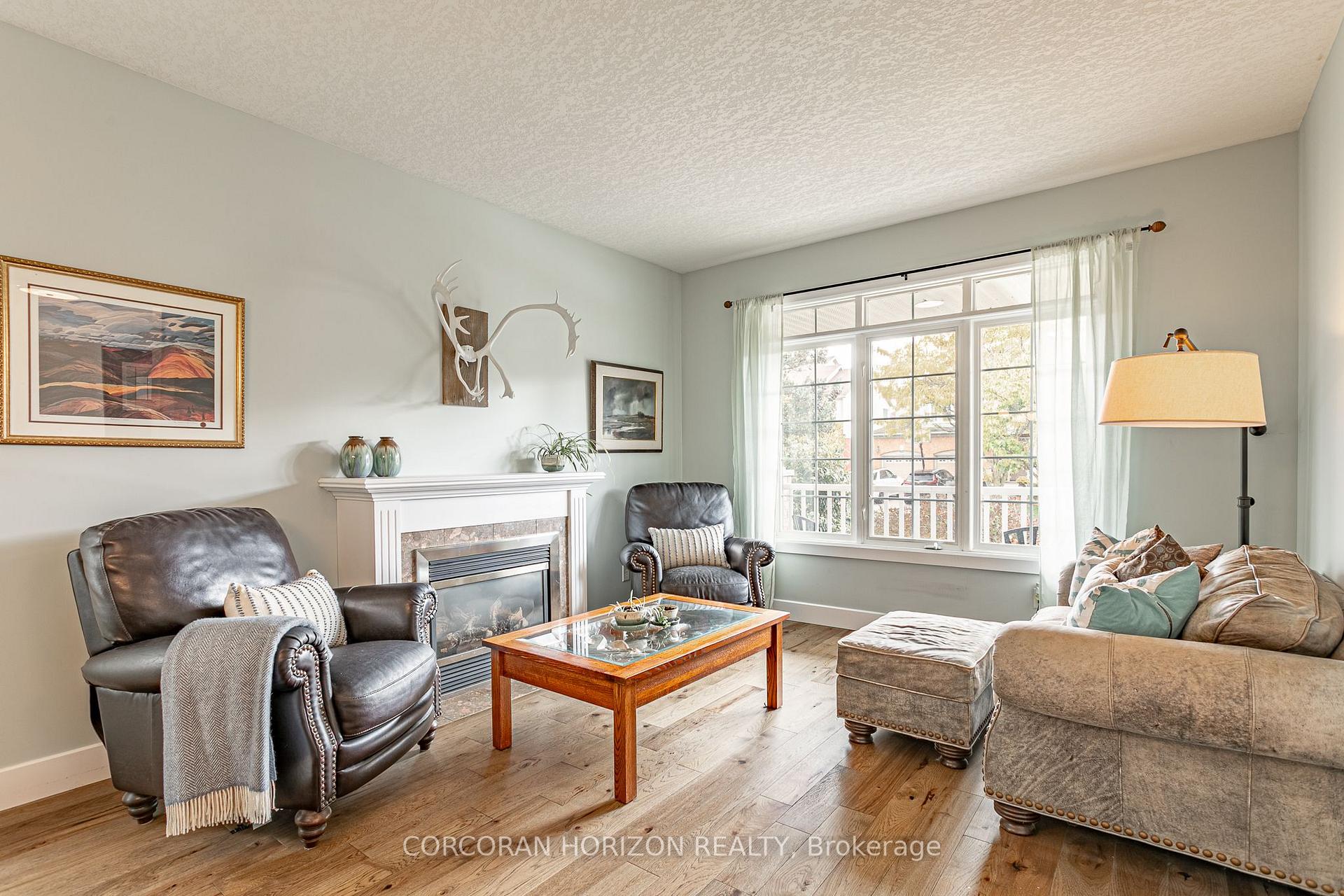 Photo 8 of 312 Schooner Crescent, Waterloo — HOMEH
