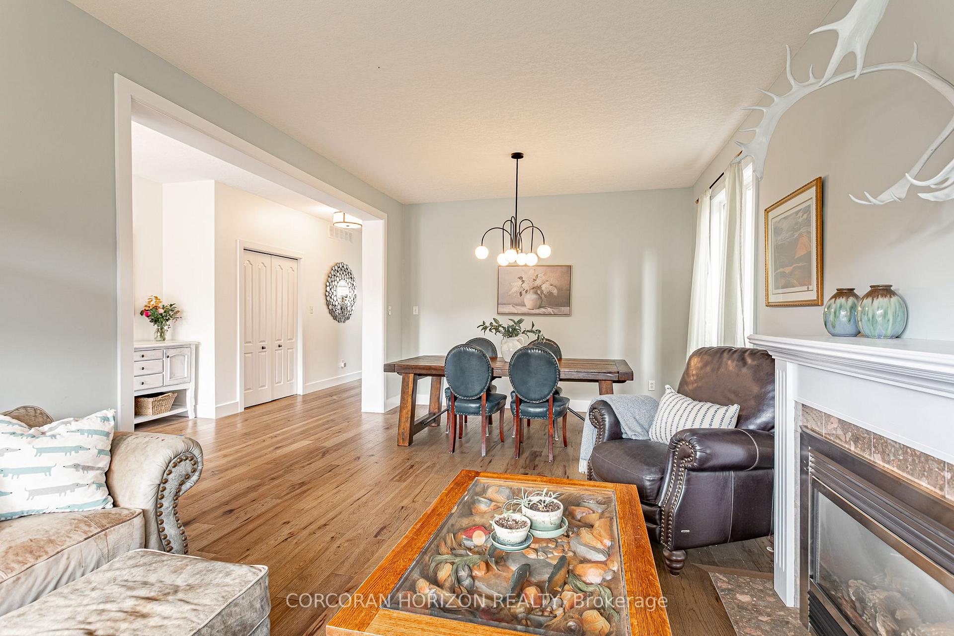 Photo 9 of 312 Schooner Crescent, Waterloo — HOMEH