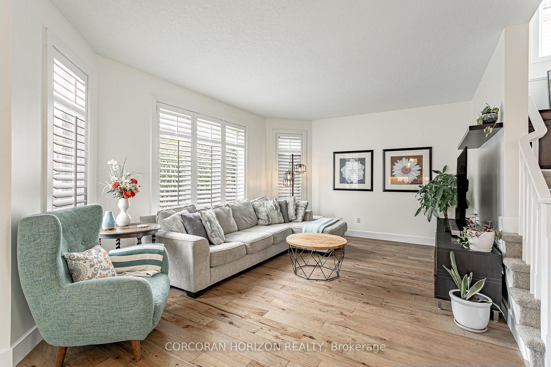 Photo 10 of 312 Schooner Crescent, Waterloo — HOMEH