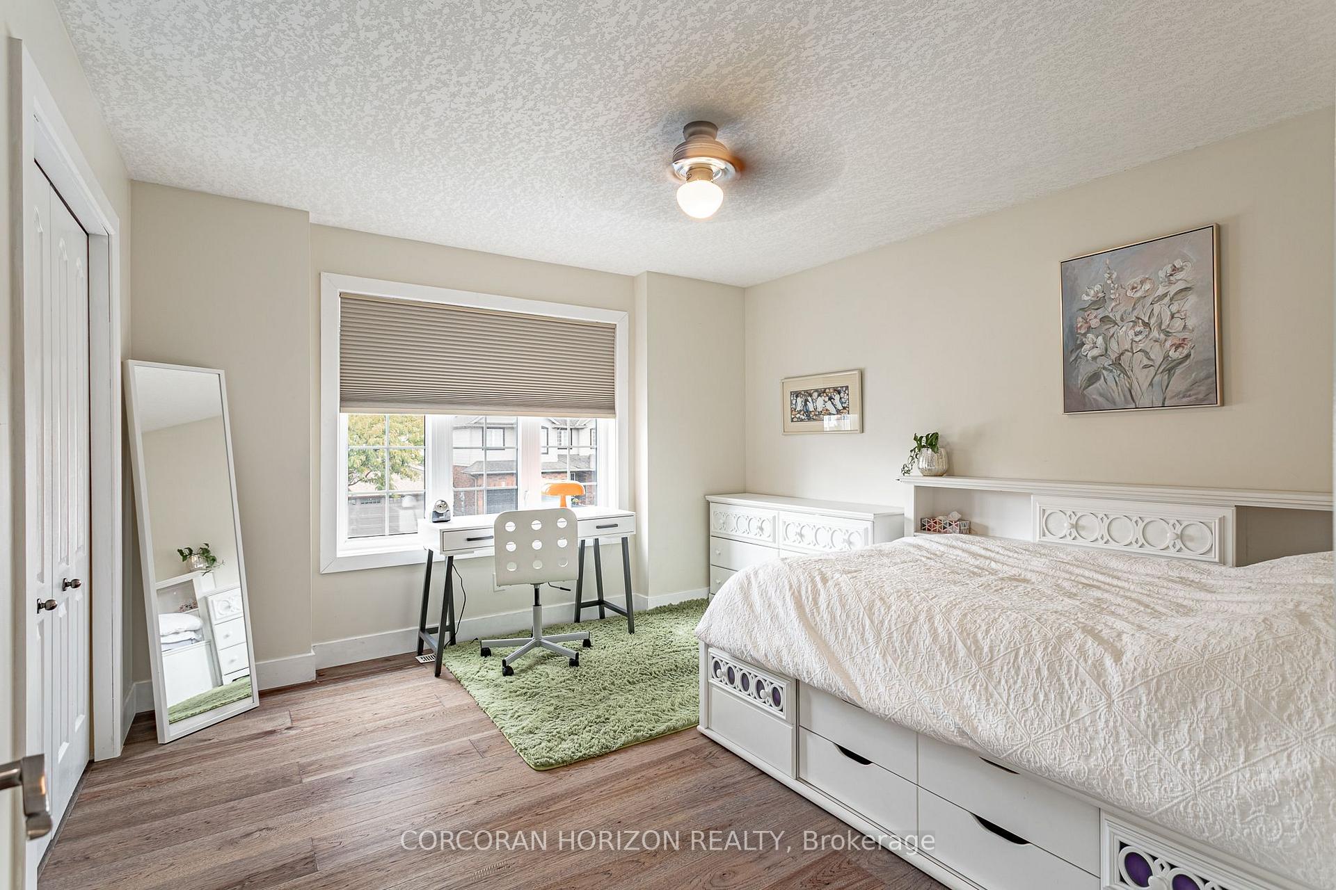 Photo 24 of 312 Schooner Crescent, Waterloo — HOMEH
