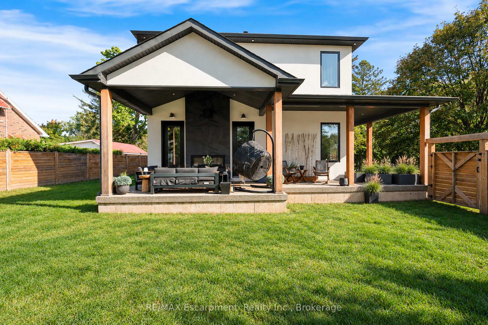 Photo 48 of 45 Aldershot Place, Burlington, LaSalle — HOMEH