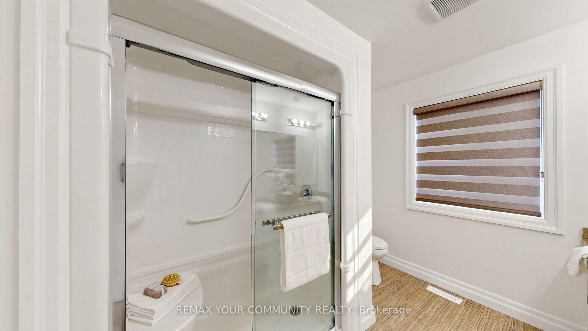 Photo 29 of 2607 Sheffield Boulevard, London, South U — HOMEH