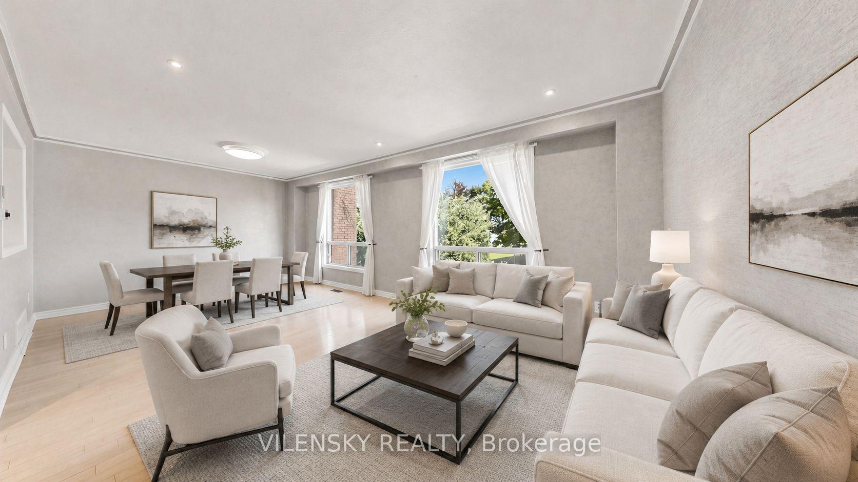 Photo 4 of Unit 19, 14 Poplar Crescent, Aurora, Aurora Highlands — HOMEH