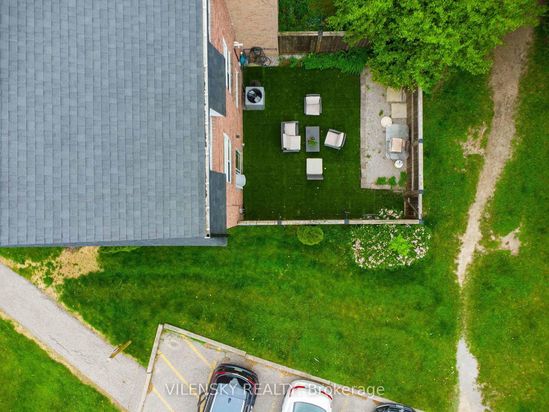 Photo 27 of Unit 19, 14 Poplar Crescent, Aurora, Aurora Highlands — HOMEH