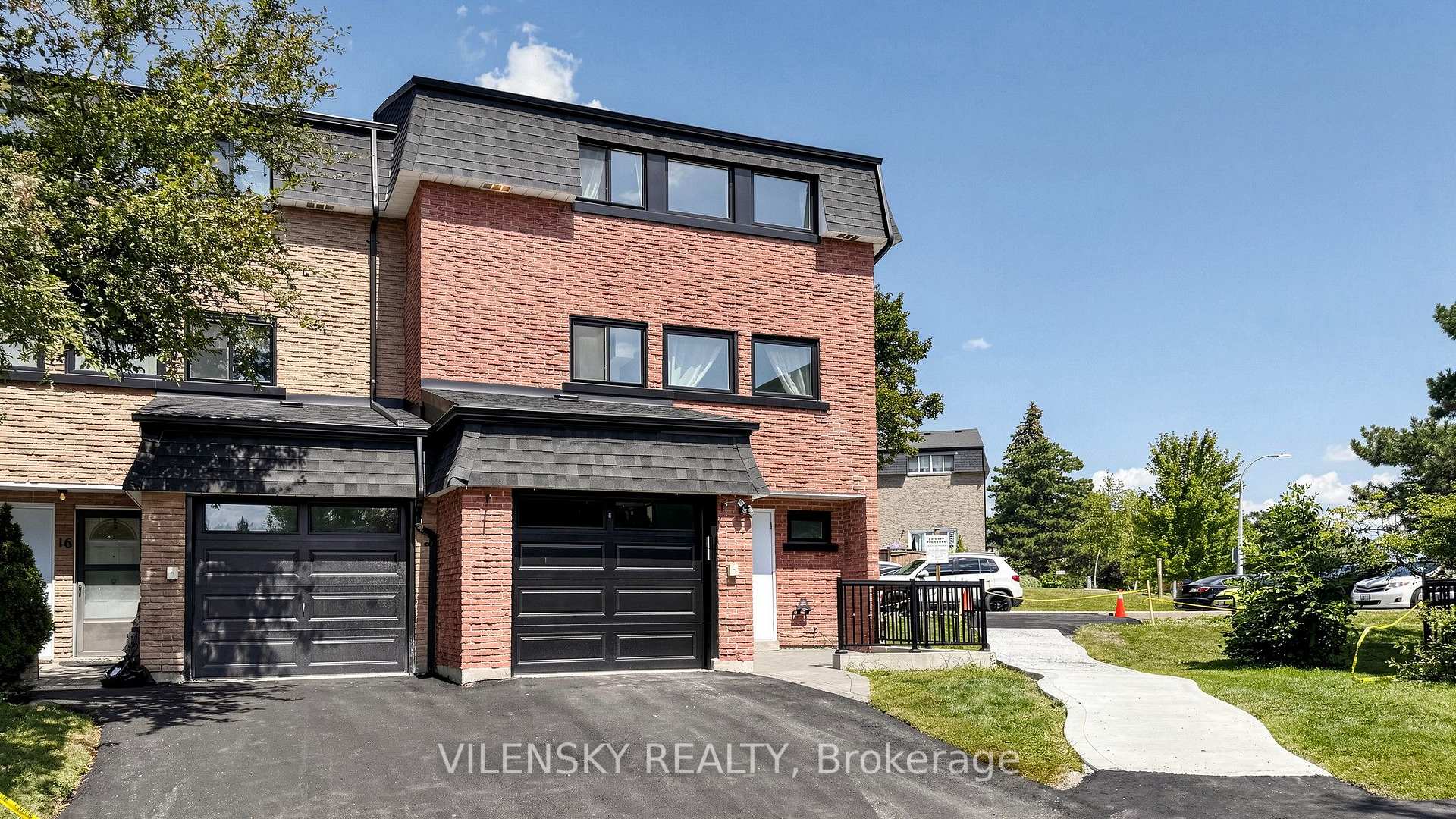 Photo 28 of Unit 19, 14 Poplar Crescent, Aurora, Aurora Highlands — HOMEH