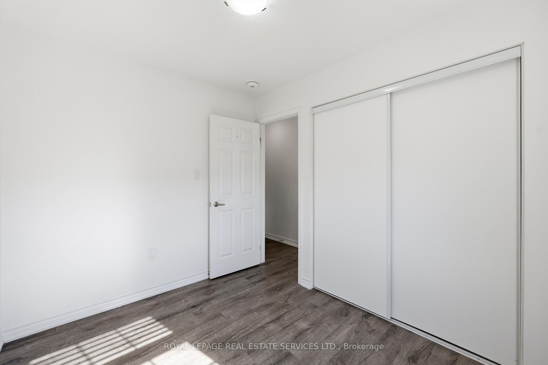Photo 25 of 998 Balsam Court, Milton, Cobban — HOMEH