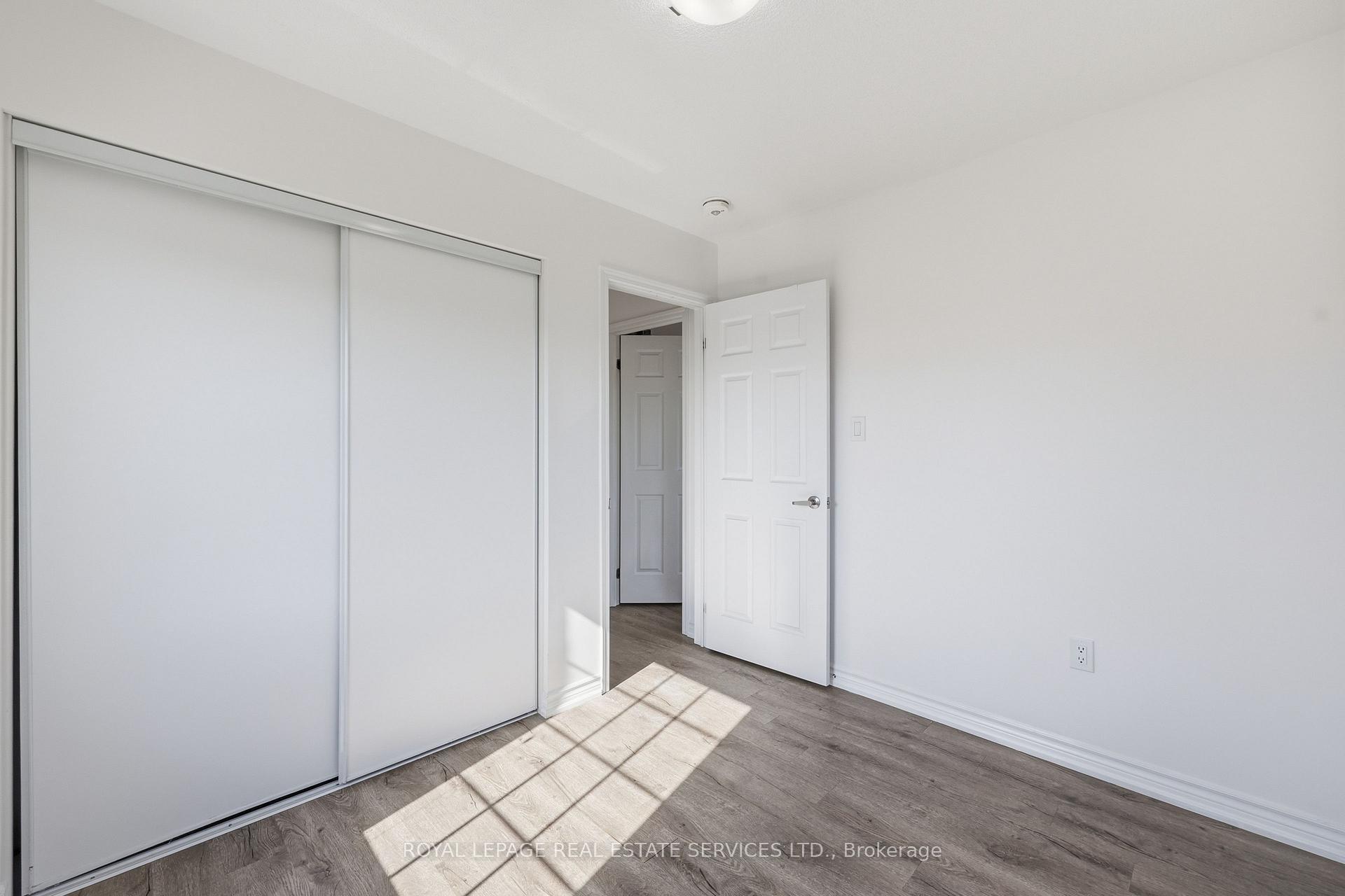 Photo 26 of 998 Balsam Court, Milton, Cobban — HOMEH