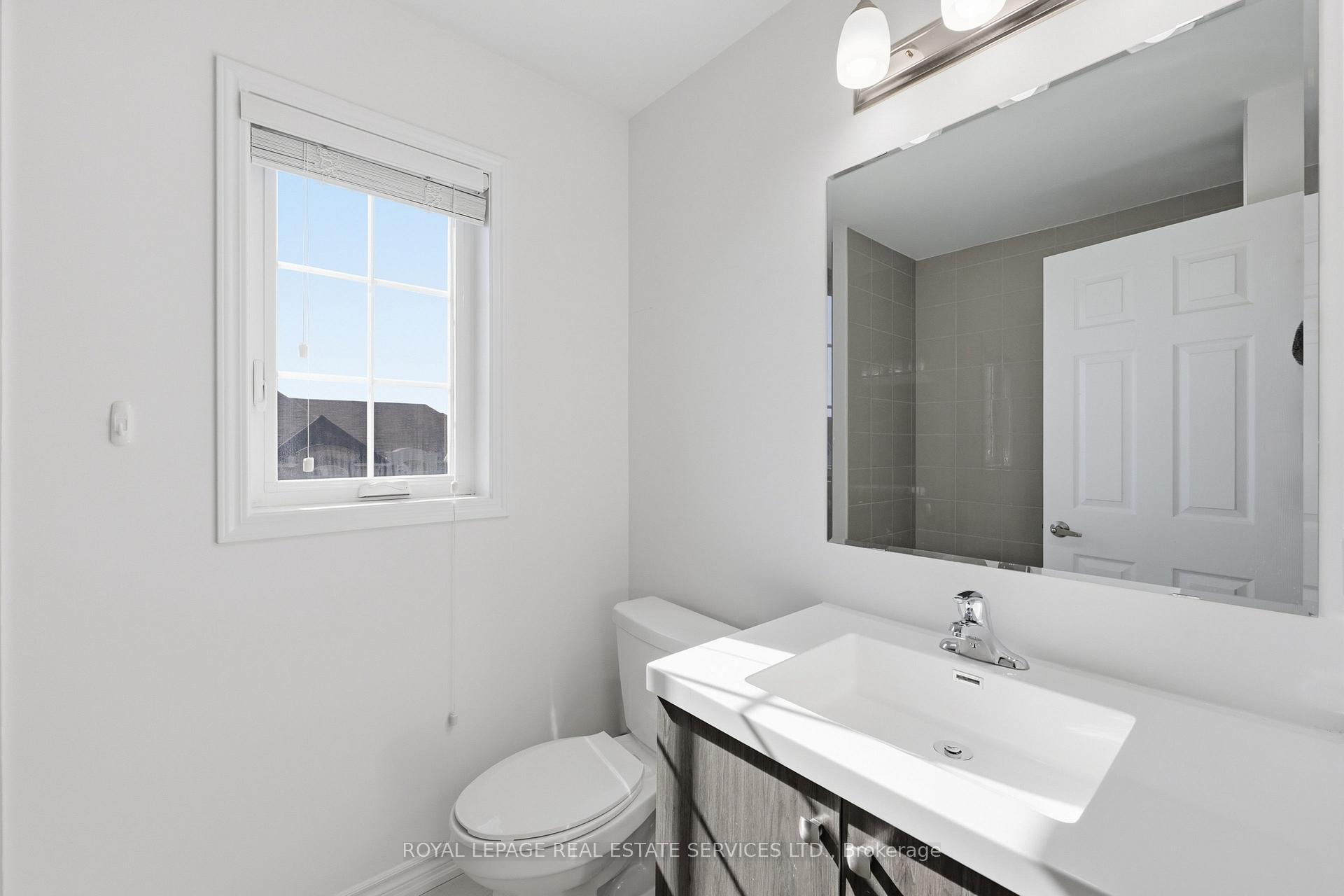 Photo 27 of 998 Balsam Court, Milton, Cobban — HOMEH