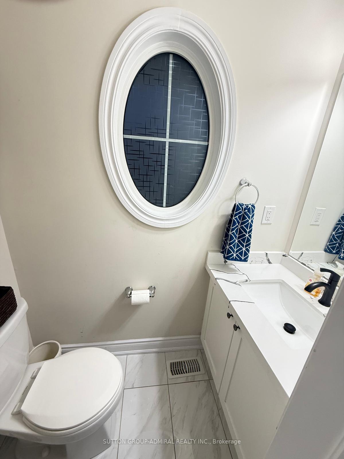 Photo 6 of 33 Elysian Fields Circle, Brampton, Bram West — HOMEH