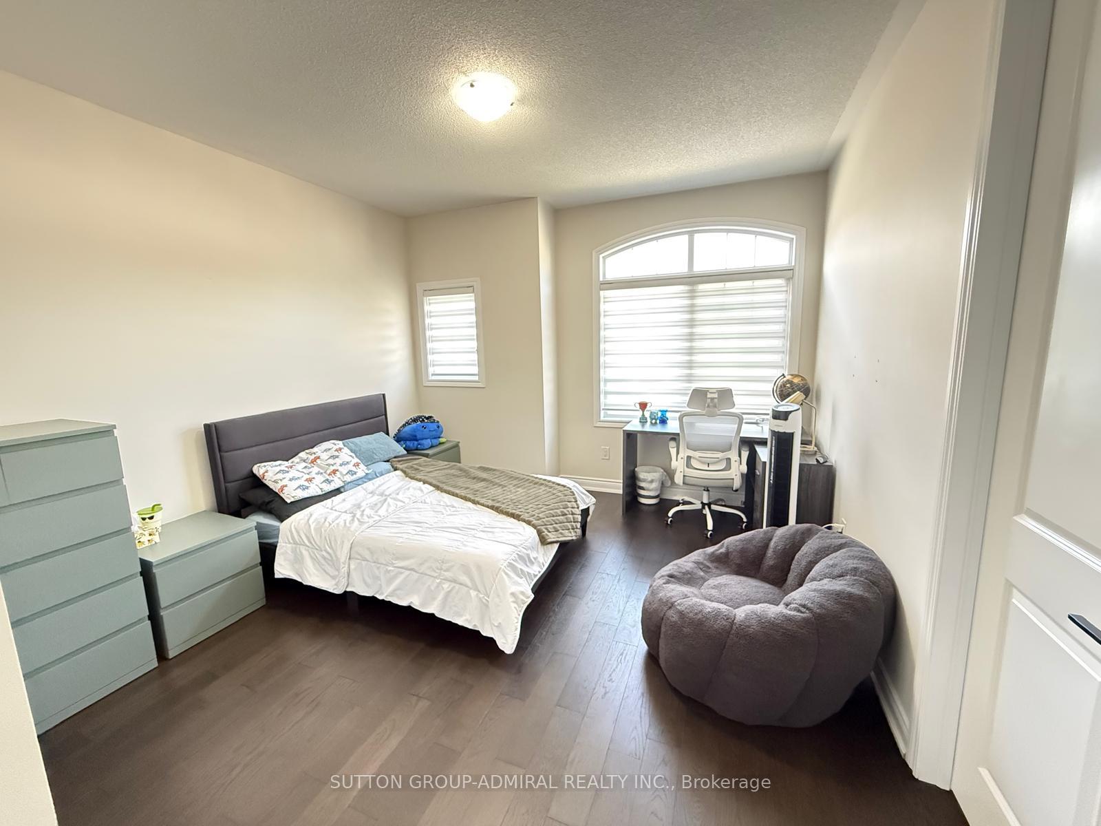 Photo 30 of 33 Elysian Fields Circle, Brampton, Bram West — HOMEH