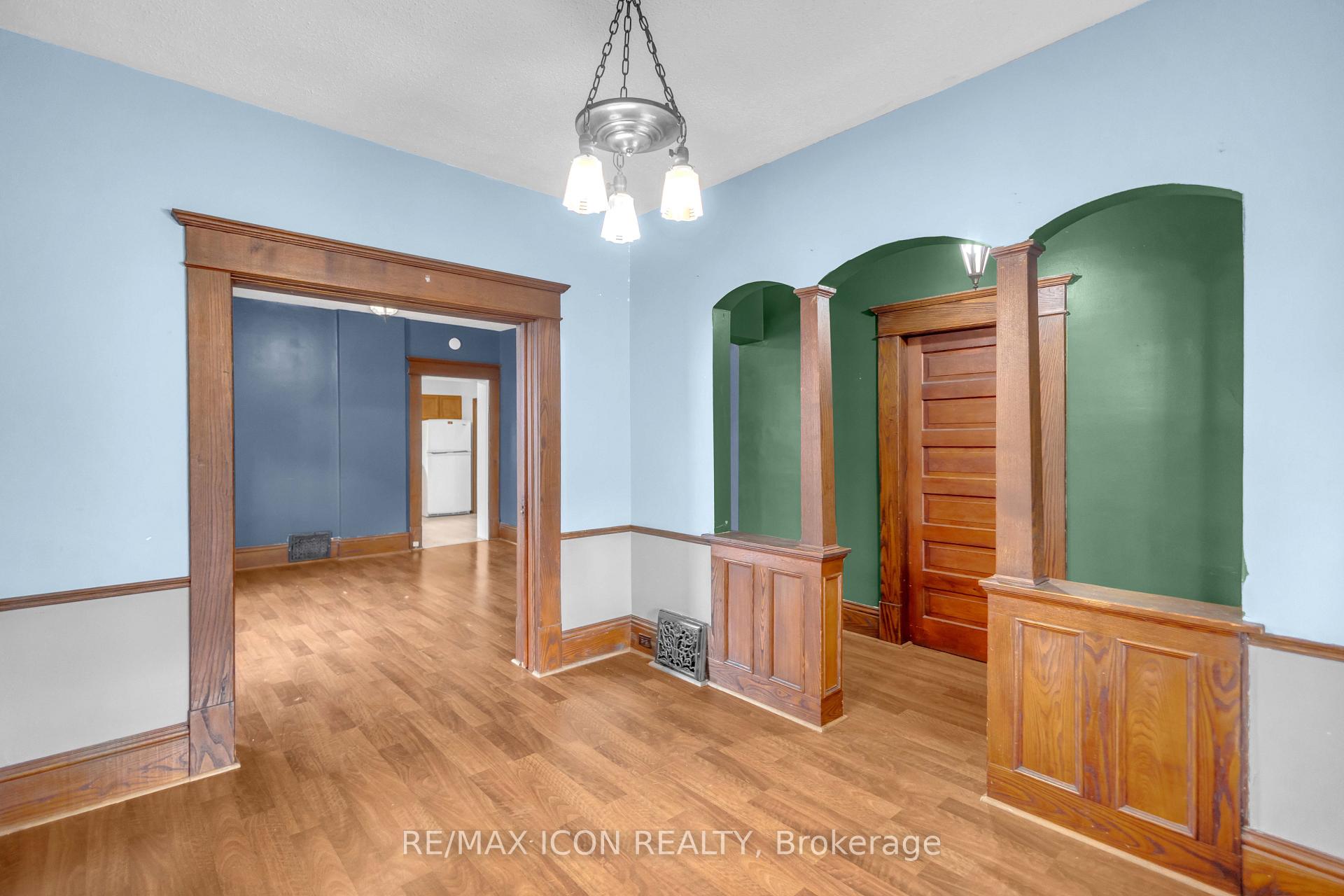 Photo 7 of 49 Mintern Avenue, Brantford, Eagle Place East — HOMEH