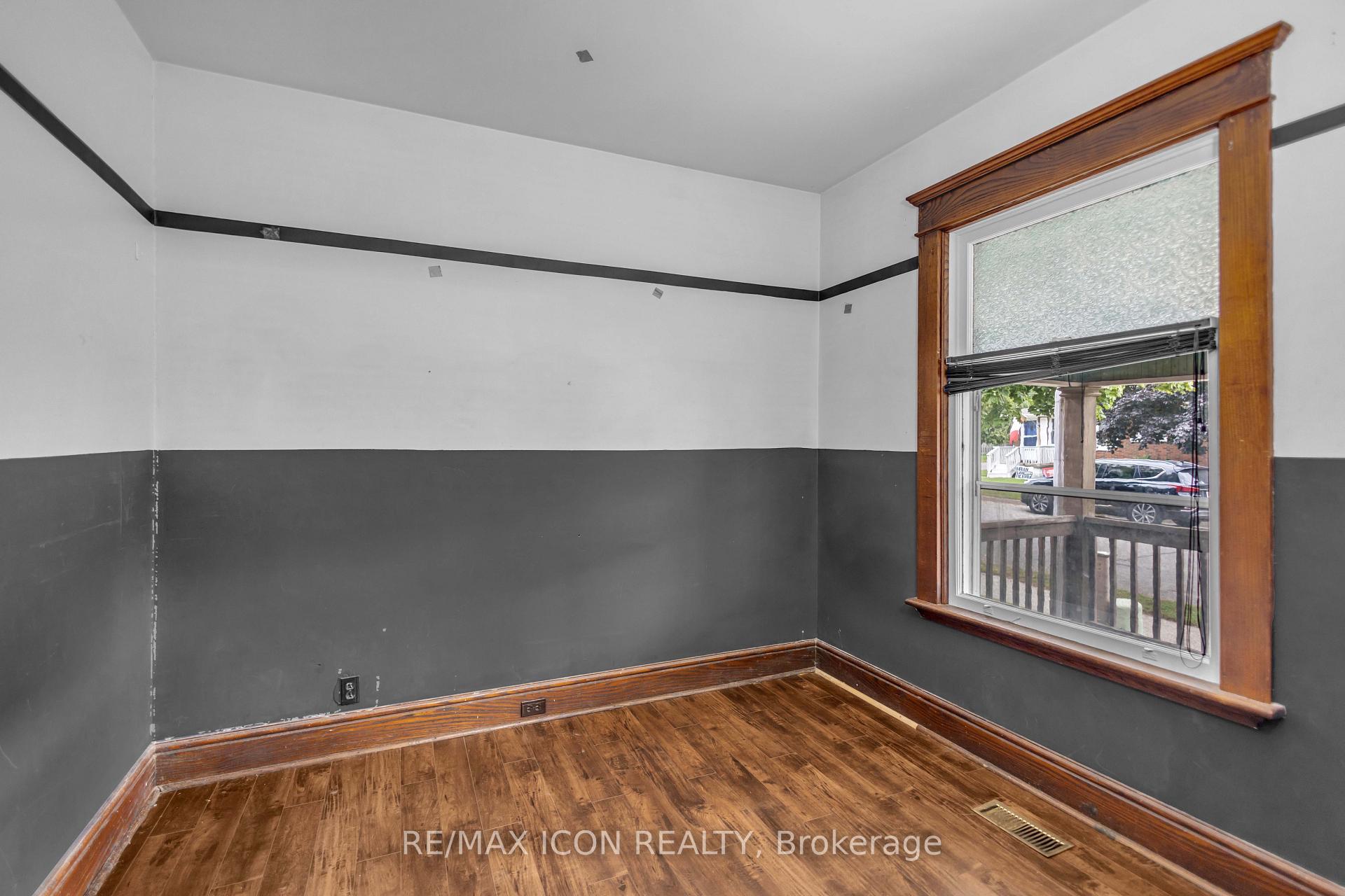 Photo 15 of 49 Mintern Avenue, Brantford, Eagle Place East — HOMEH