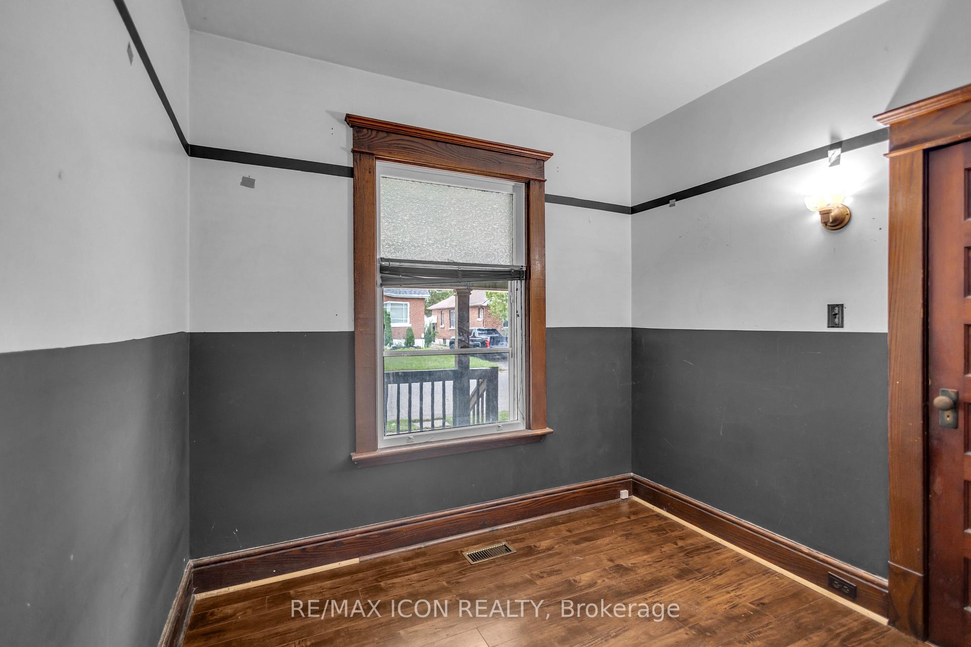 Photo 16 of 49 Mintern Avenue, Brantford, Eagle Place East — HOMEH