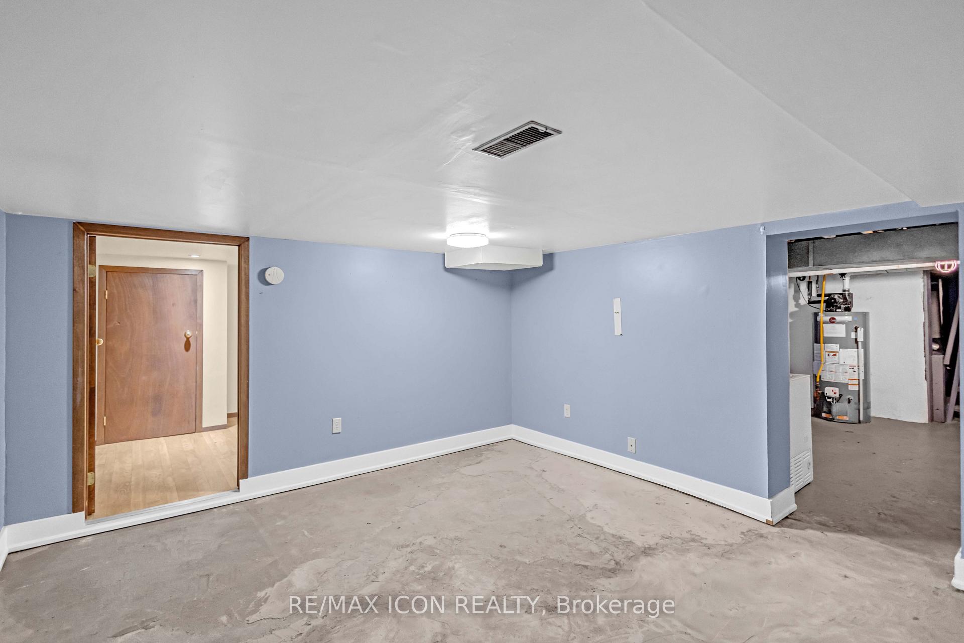 Photo 23 of 49 Mintern Avenue, Brantford, Eagle Place East — HOMEH