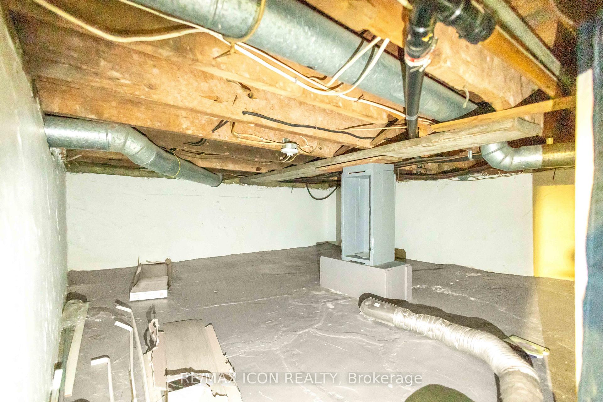 Photo 28 of 49 Mintern Avenue, Brantford, Eagle Place East — HOMEH