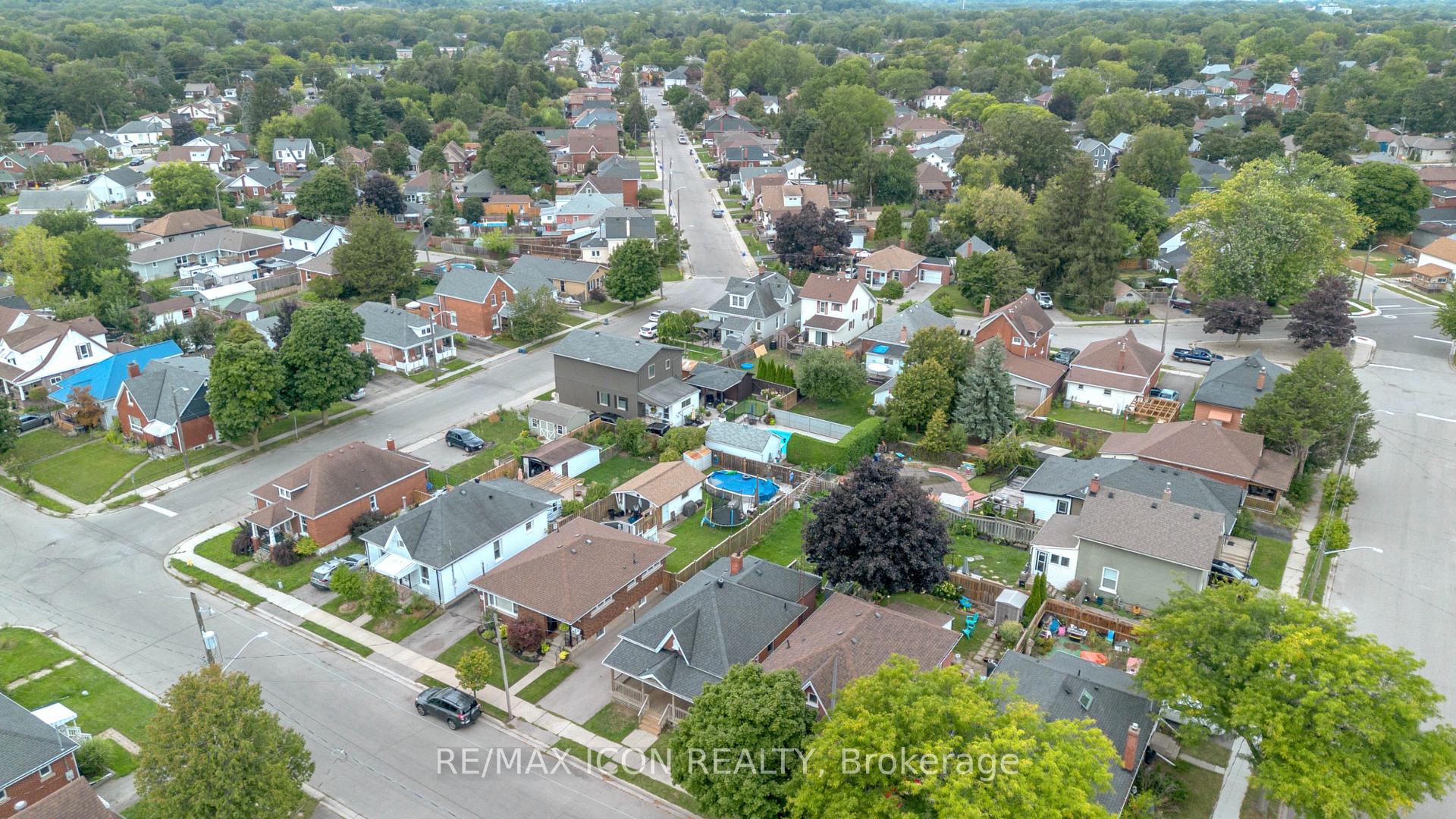 Photo 37 of 49 Mintern Avenue, Brantford, Eagle Place East — HOMEH