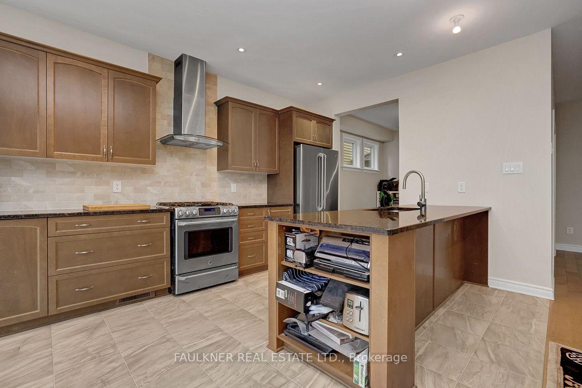 Photo 15 of 218 Rover Street, Ottawa, Kanata - Emerald Meadows/Trailwest — HOMEH