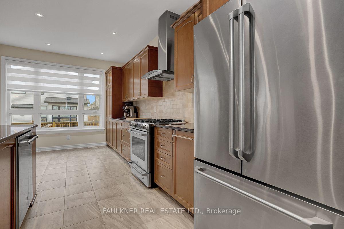 Photo 19 of 218 Rover Street, Ottawa, Kanata - Emerald Meadows/Trailwest — HOMEH
