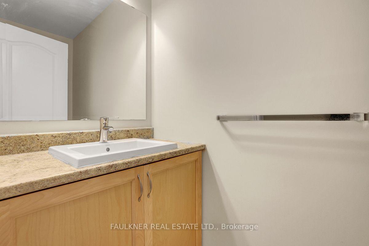 Photo 22 of 218 Rover Street, Ottawa, Kanata - Emerald Meadows/Trailwest — HOMEH