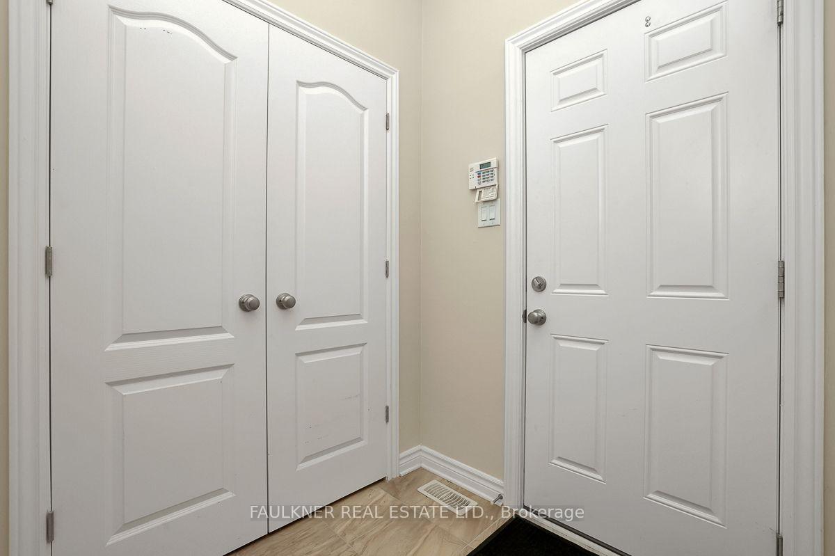Photo 23 of 218 Rover Street, Ottawa, Kanata - Emerald Meadows/Trailwest — HOMEH