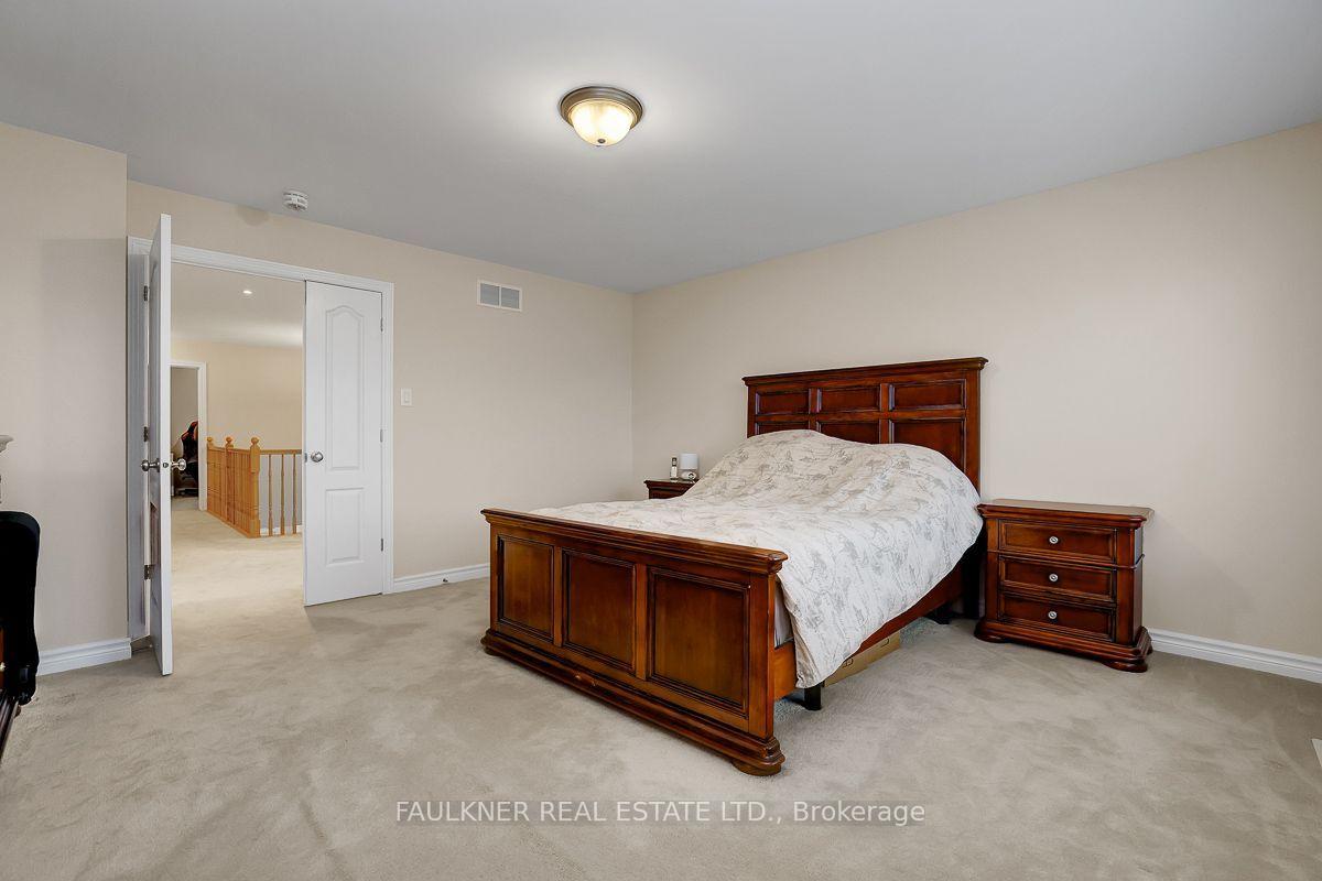 Photo 32 of 218 Rover Street, Ottawa, Kanata - Emerald Meadows/Trailwest — HOMEH
