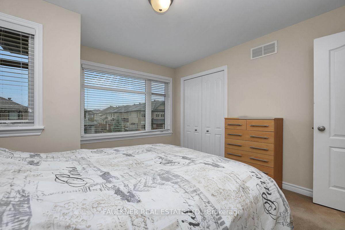 Photo 37 of 218 Rover Street, Ottawa, Kanata - Emerald Meadows/Trailwest — HOMEH