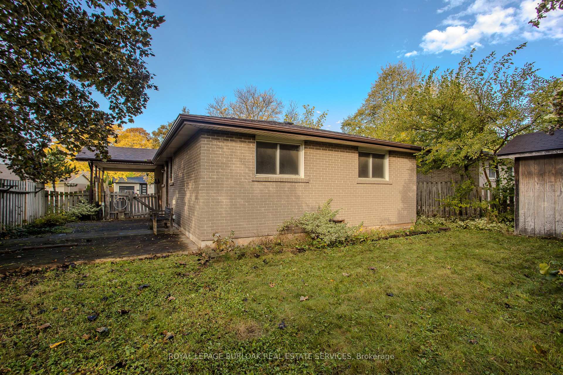 Photo 6 of 3196 Centennial Drive, Burlington, Palmer — HOMEH