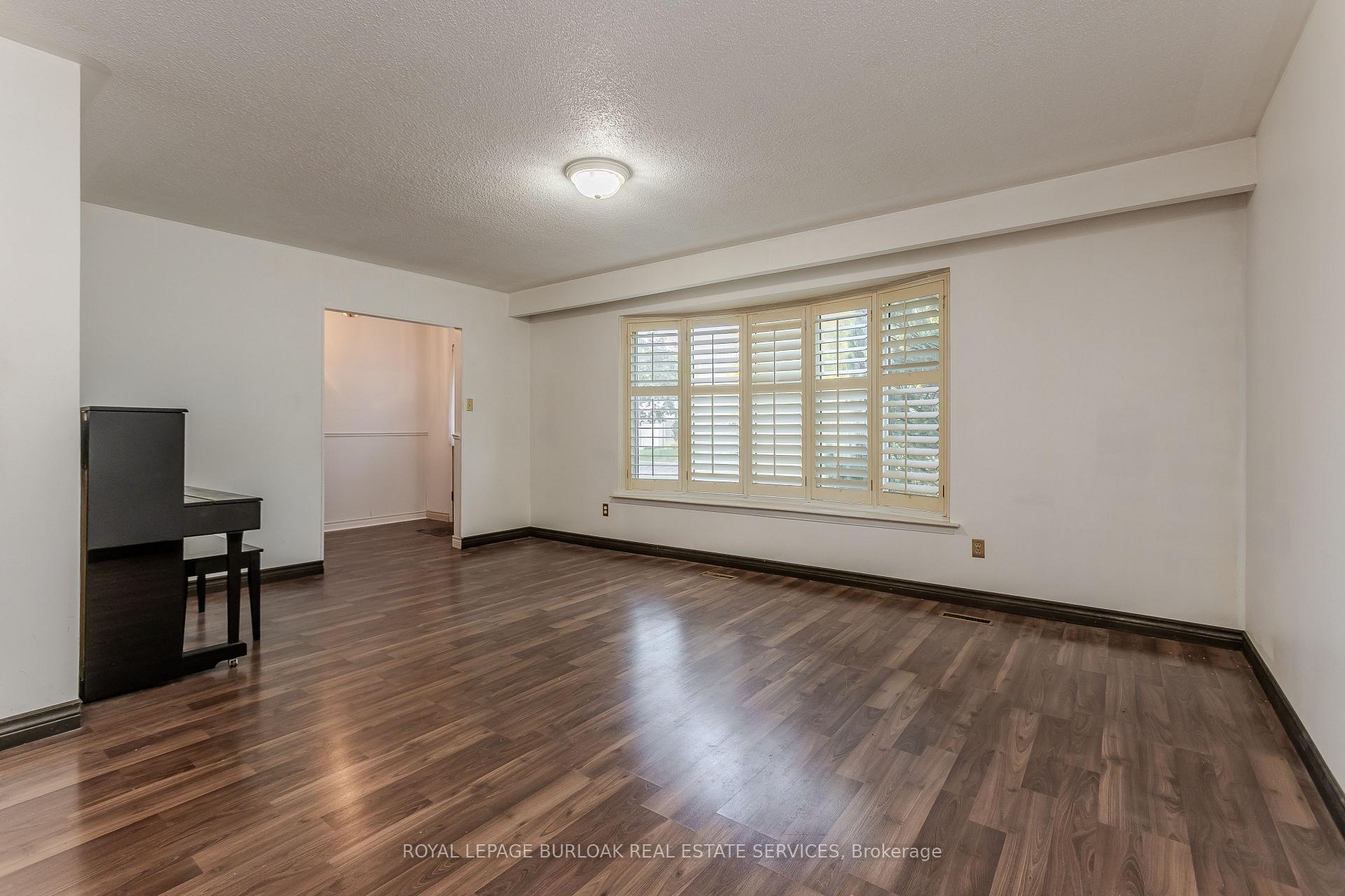 Photo 9 of 3196 Centennial Drive, Burlington, Palmer — HOMEH