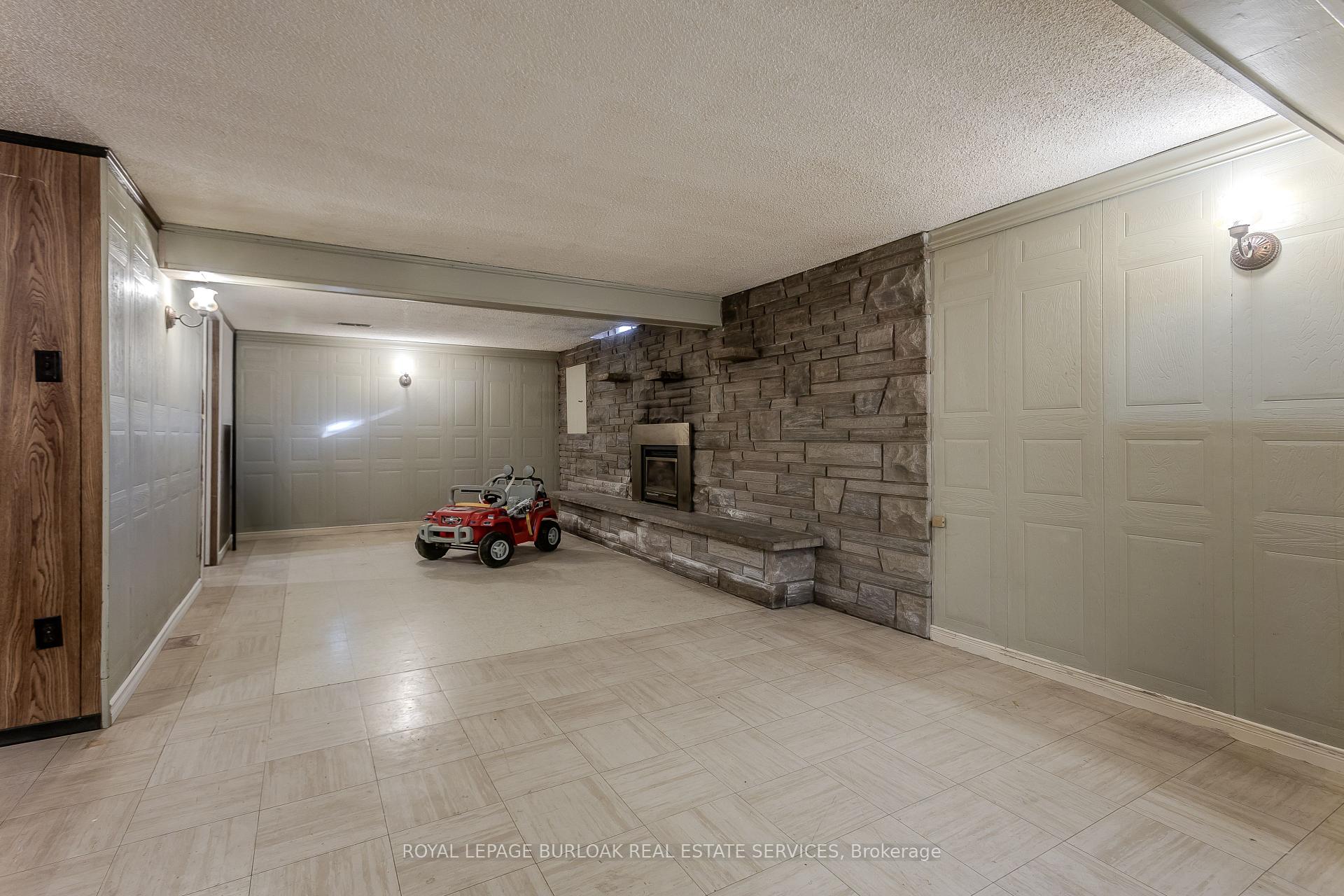 Photo 28 of 3196 Centennial Drive, Burlington, Palmer — HOMEH