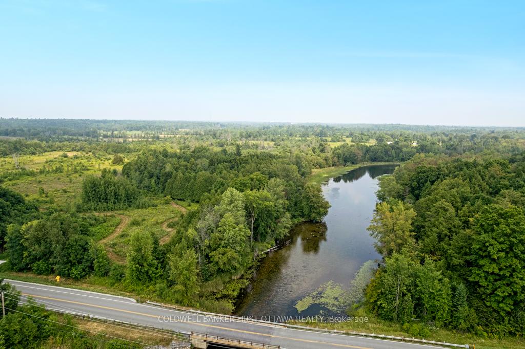 Photo 5 of 185 Althorpe Road, Tay Valley, Bathurst/Burgess & Sherbrooke (Bathurst) Twp — HOMEH