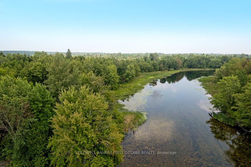 Photo 6 of 185 Althorpe Road, Tay Valley, Bathurst/Burgess & Sherbrooke (Bathurst) Twp — HOMEH