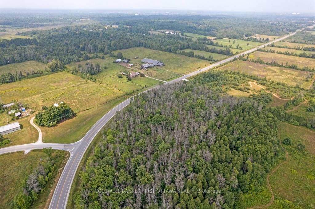 Photo 8 of 185 Althorpe Road, Tay Valley, Bathurst/Burgess & Sherbrooke (Bathurst) Twp — HOMEH