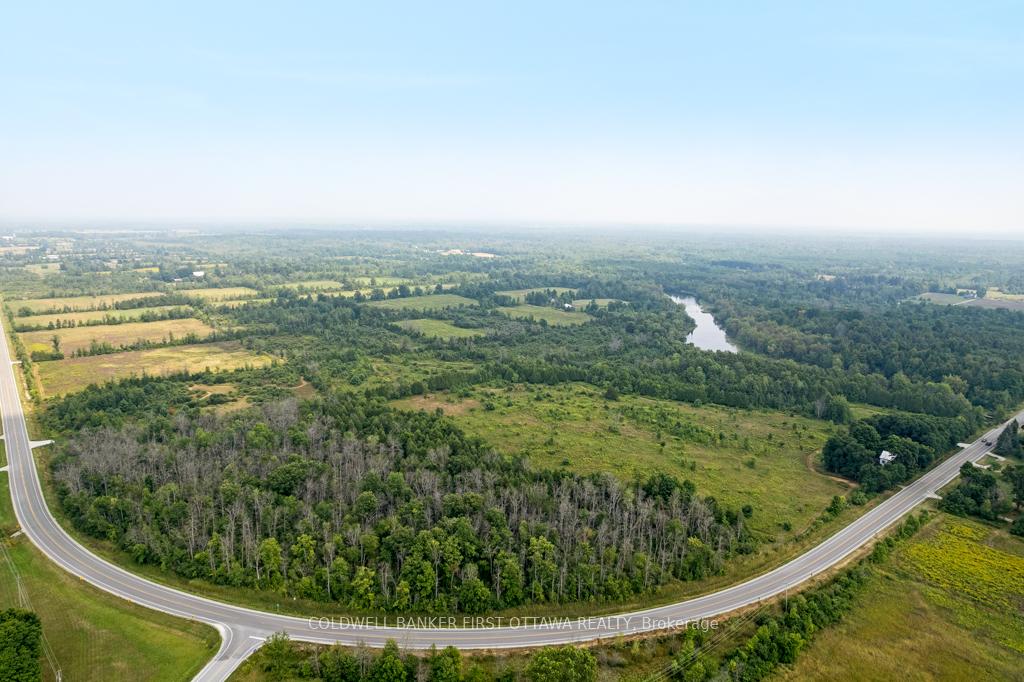 Photo 9 of 185 Althorpe Road, Tay Valley, Bathurst/Burgess & Sherbrooke (Bathurst) Twp — HOMEH