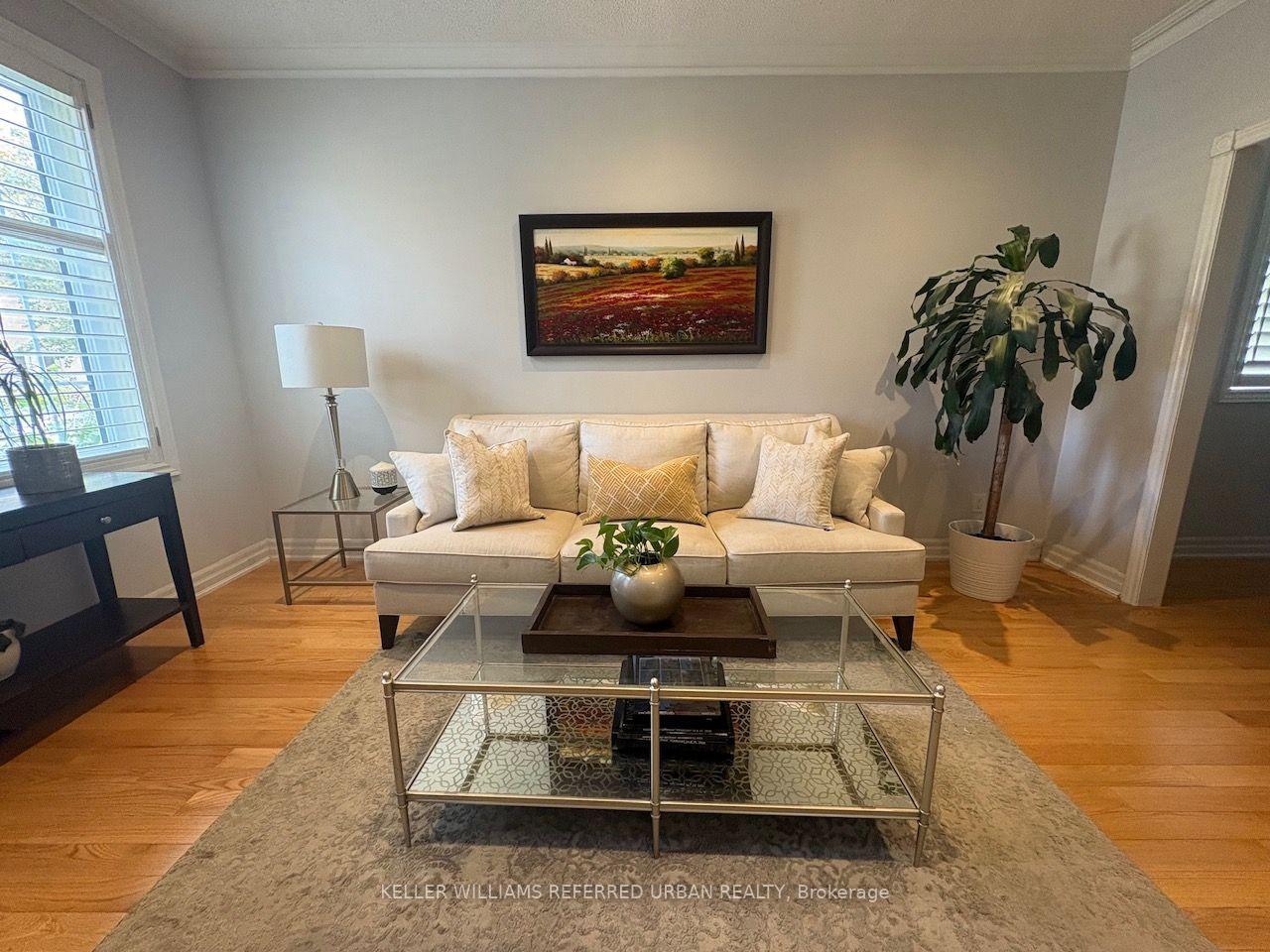 Photo 27 of 63 Oatlands Crescent, Richmond Hill, Mill Pond — HOMEH