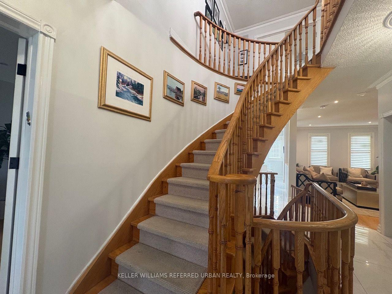Photo 33 of 63 Oatlands Crescent, Richmond Hill, Mill Pond — HOMEH