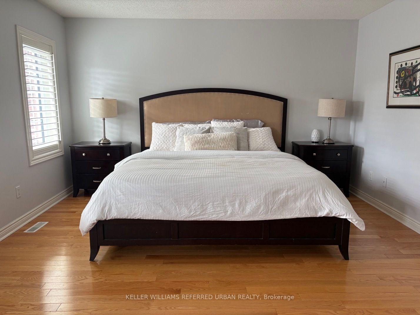 Photo 35 of 63 Oatlands Crescent, Richmond Hill, Mill Pond — HOMEH