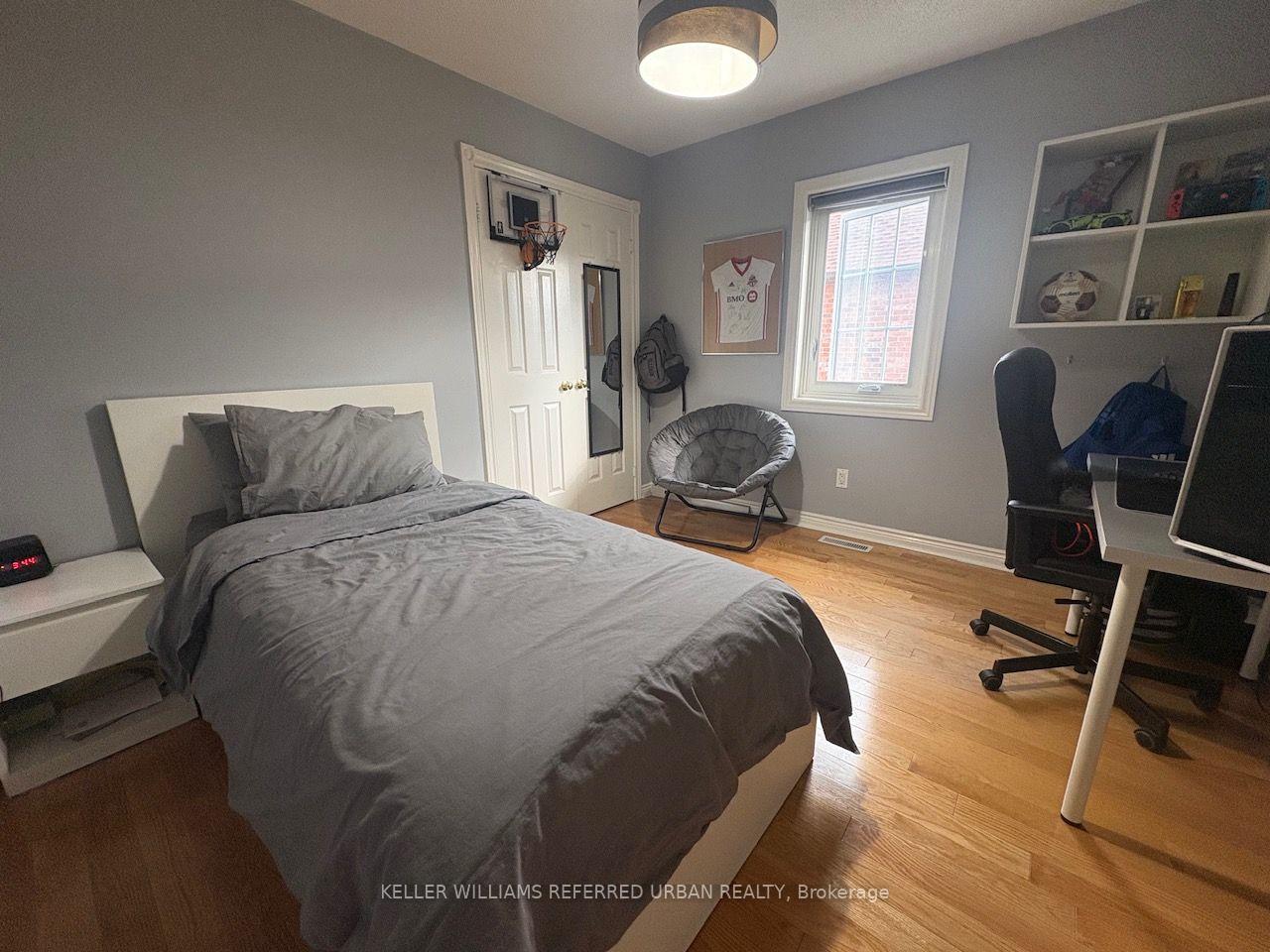 Photo 56 of 63 Oatlands Crescent, Richmond Hill, Mill Pond — HOMEH