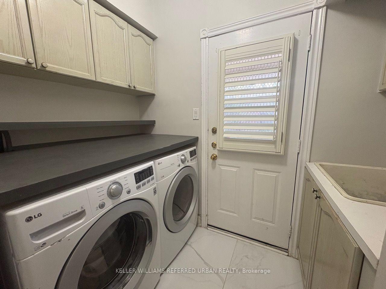Photo 60 of 63 Oatlands Crescent, Richmond Hill, Mill Pond — HOMEH